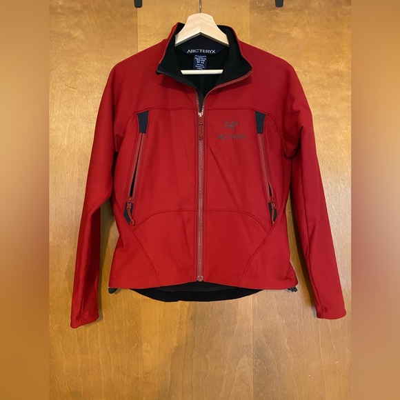 Jackets & Coats Red Arcteryx Form Fitting Athletic Jacket Poshmark